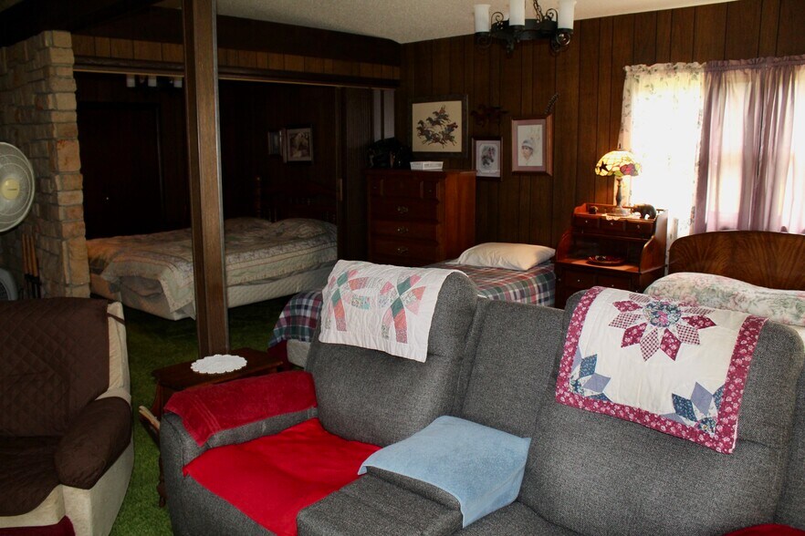More Photos Of 29668 Farm Road 1268, Golden Land For Sale
