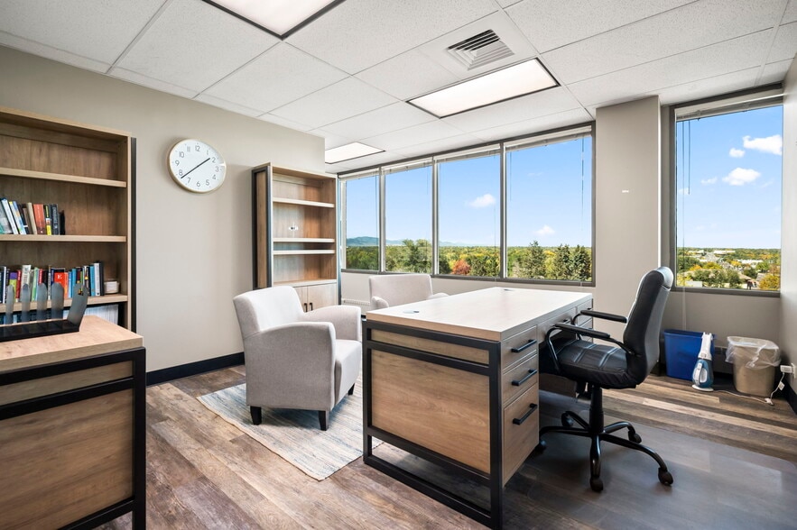 More Photos Of 215 S Wadsworth Blvd, Lakewood Medical For Lease