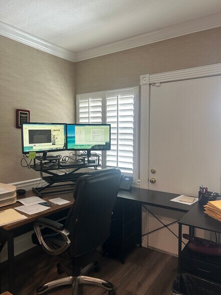 More Photos Of 902 N Armenia Ave, Tampa Office For Sale