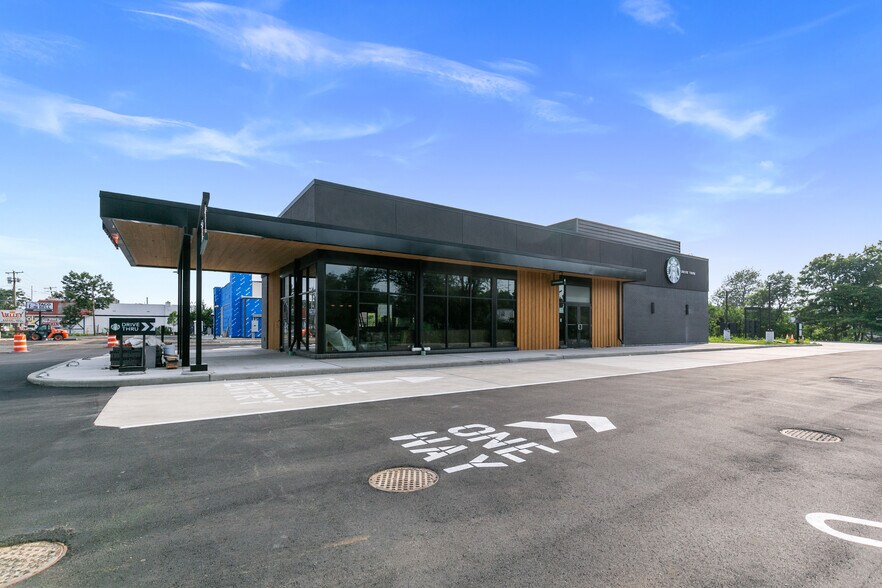 More Photos Of 596 Franklin Ave, Franklin Square Fast Food For Sale