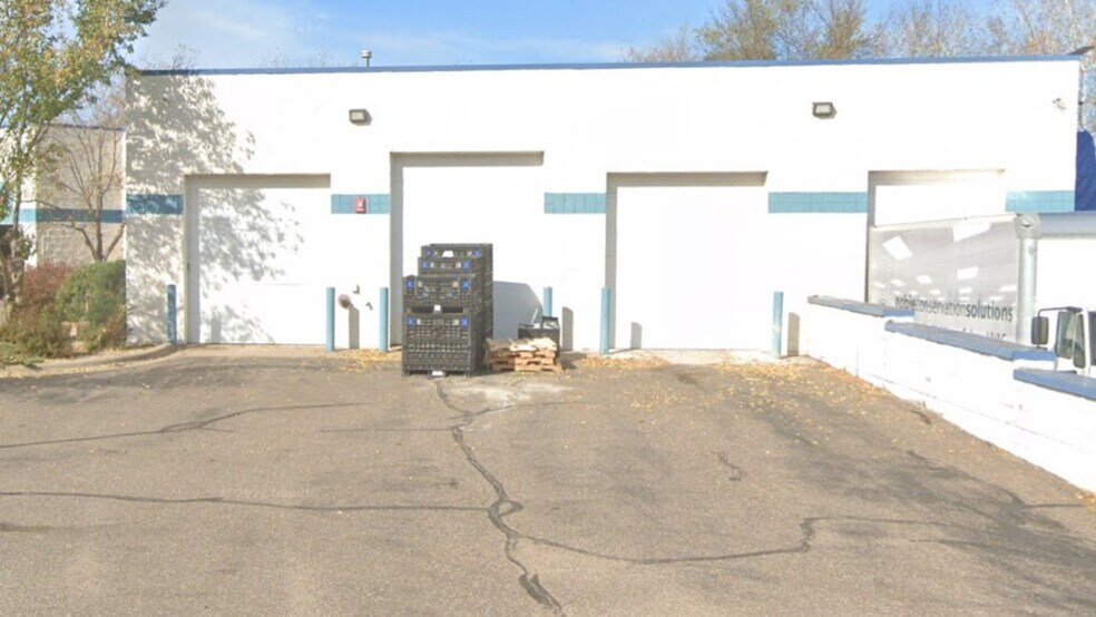 More Photos Of 2343 NW 135th Ln, Andover Manufacturing For Sale