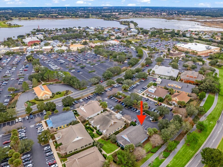 More Photos Of 910 Old Camp Rd, Lady Lake Medical For Sale