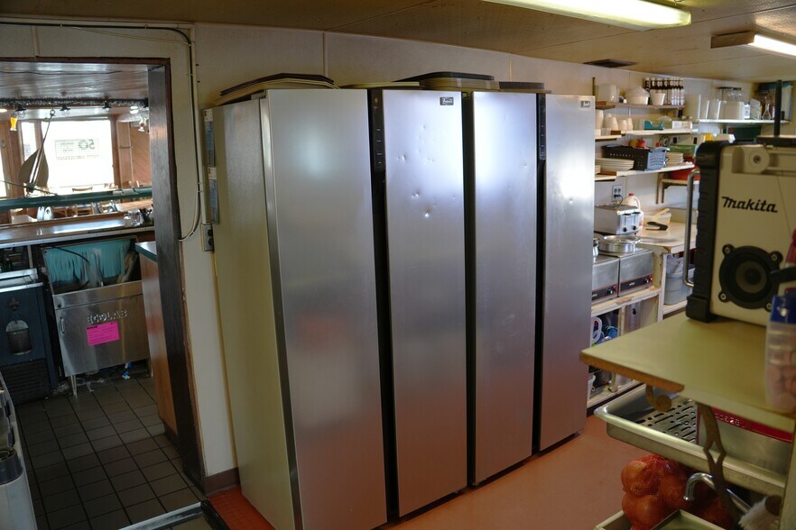 More Photos Of 7707 Dyke Rd, Fair Haven Sports And Entertainment For Sale