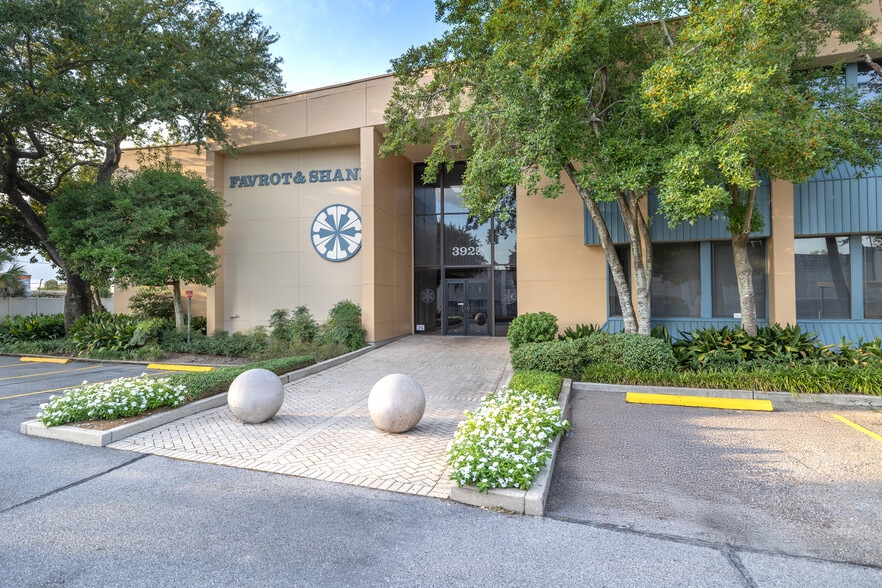 Primary Photo Of 3925 N I-10 Service Rd, Metairie Office For Lease