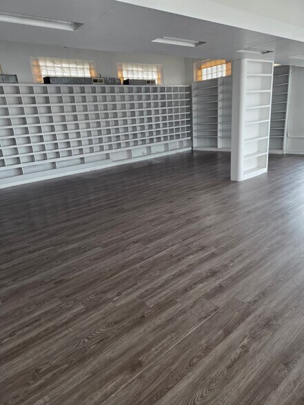 More Photos Of 620 Elk St, Alexander Warehouse For Sale