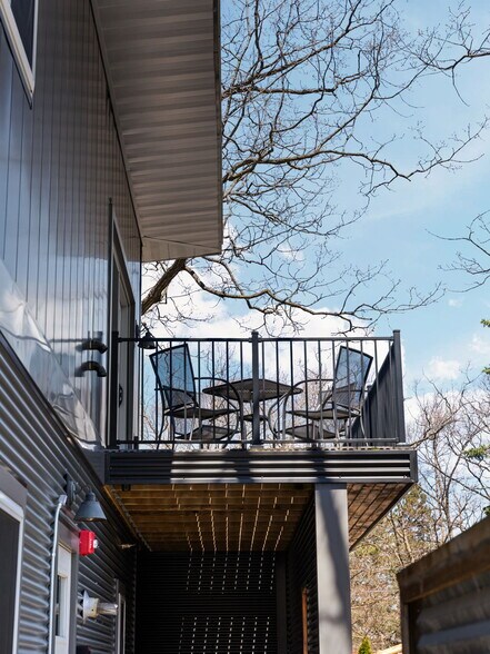 More Photos Of 1323 Cass St, Traverse City Flex For Sale