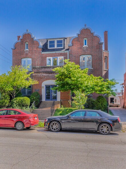 More Photos Of 449 N Euclid Ave, Saint Louis Office For Lease