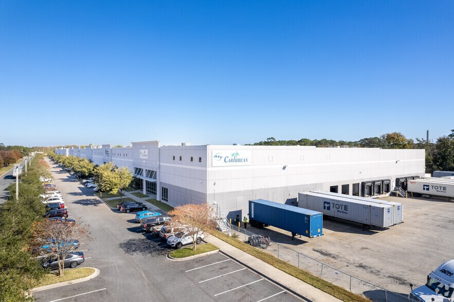 Primary Photo Of 2550 Cabot Commerce Dr, Jacksonville Distribution For Lease