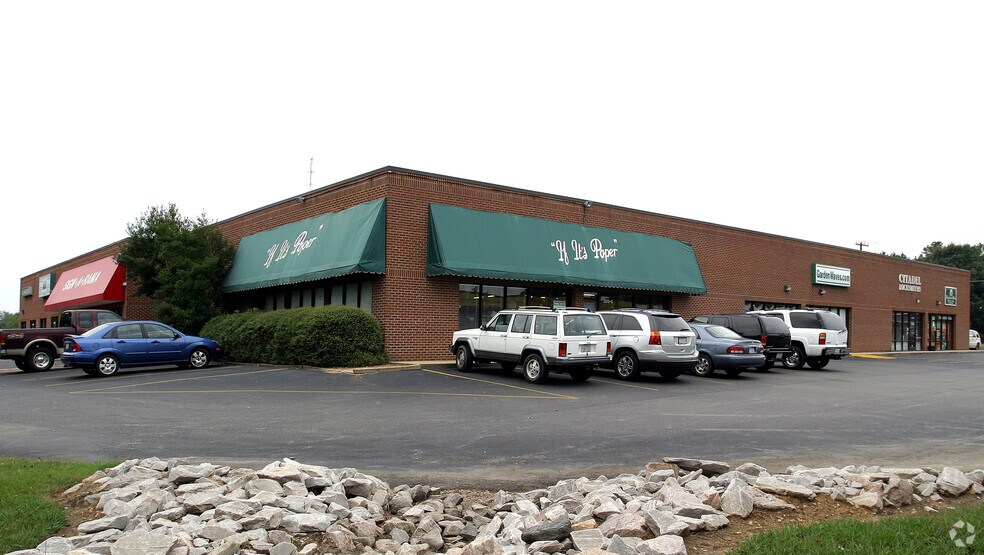 More Photos Of 5619 Hillsborough St, Raleigh Storefront For Lease