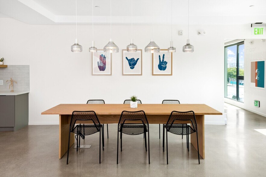 More Photos Of 285 Lucas Ave, Los Angeles Hotel For Sale