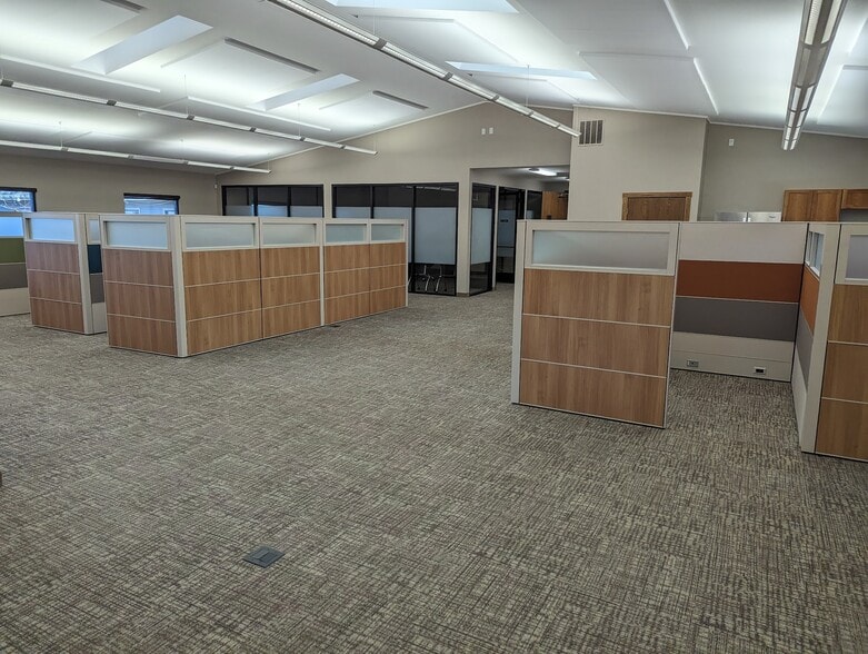 More Photos Of 2321 Jack Breault Dr, Hudson Office For Lease