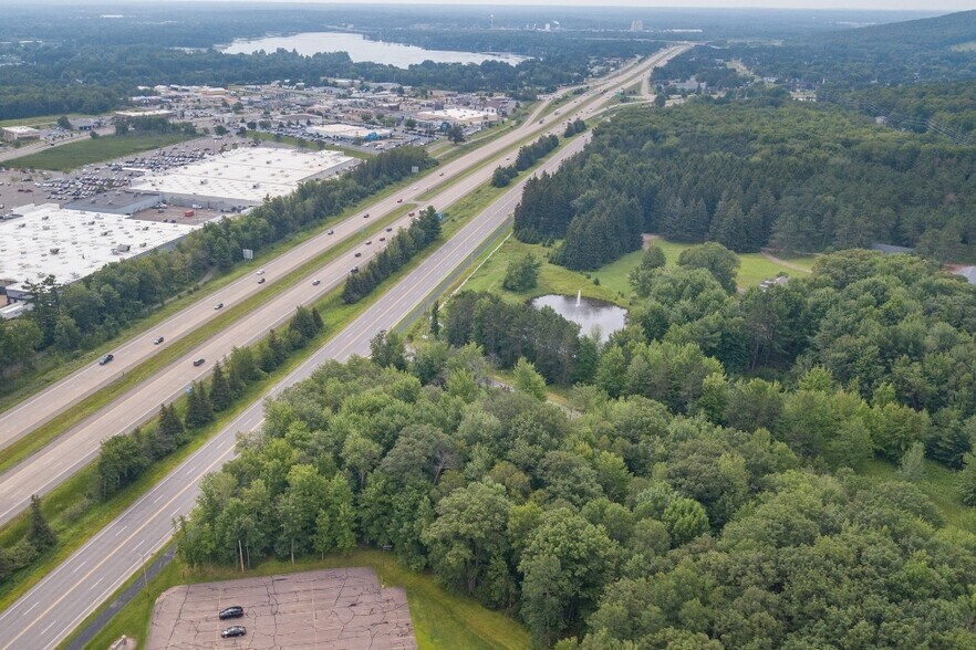 More Photos Of 226126 Hummingbird Rd, Wausau Medical For Sale