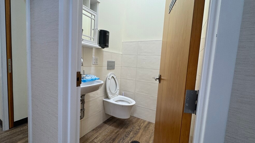 More Photos Of 13101-131-05 40th Rd, Flushing Apartments For Sale