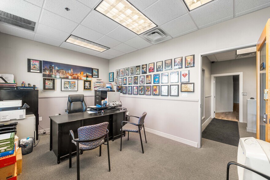 More Photos Of 514 Commerce Ave, Palmdale Medical For Sale