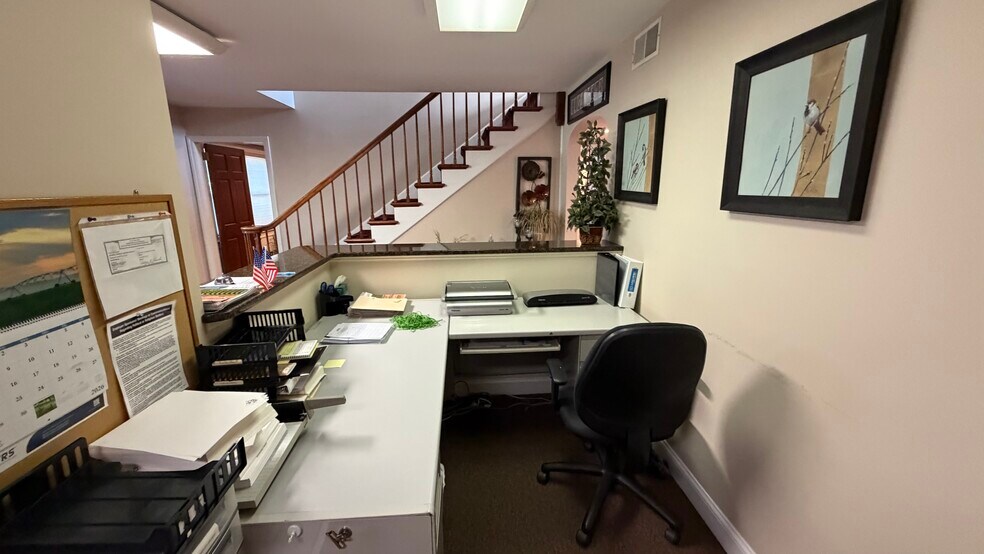 More Photos Of 205 State Route 31 N, Washington Office Residential For Sale