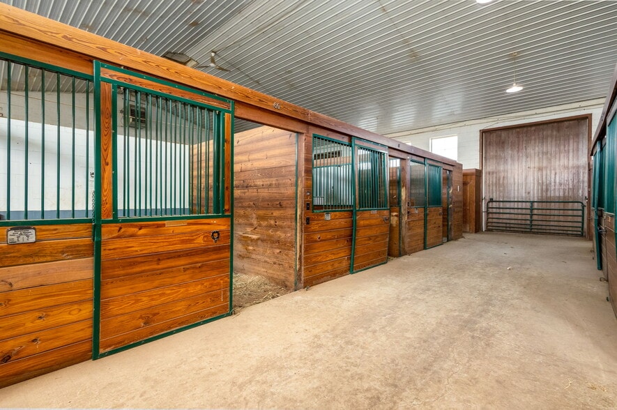 More Photos Of 12298 Croton Rd, Croton Specialty For Sale