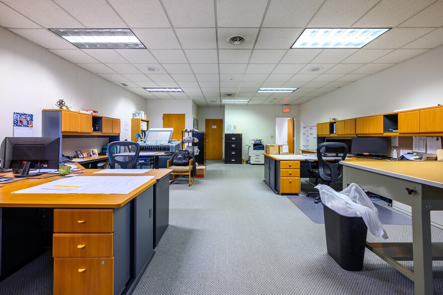 More Photos Of 307 W Pleasantview Ave, Hackensack Warehouse For Sale