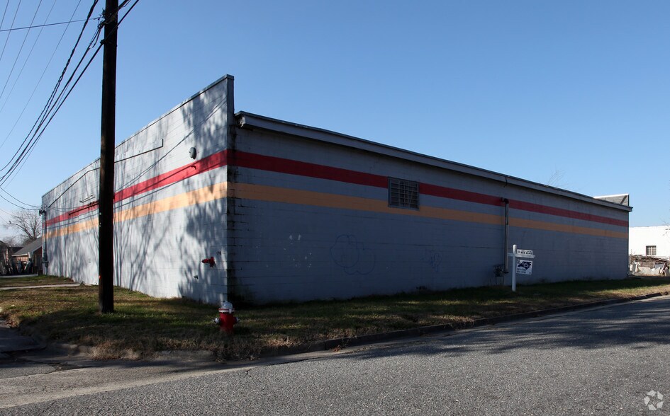 More Photos Of 105 N Sharpe St, Selma Warehouse For Lease