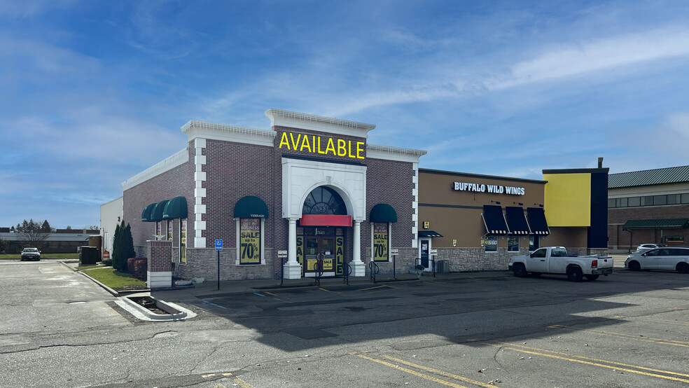 Primary Photo Of 37643-37651 6 Mile Rd, Livonia Freestanding For Lease