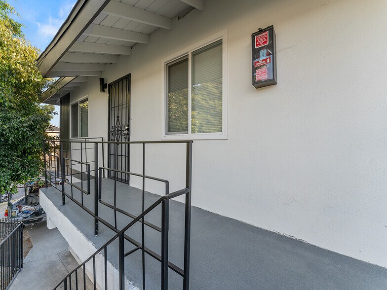 More Photos Of 308 S Laurel St, Santa Ana Apartments For Sale