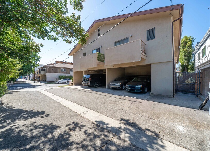 More Photos Of 14205 Burbank Blvd, Van Nuys Apartments For Sale