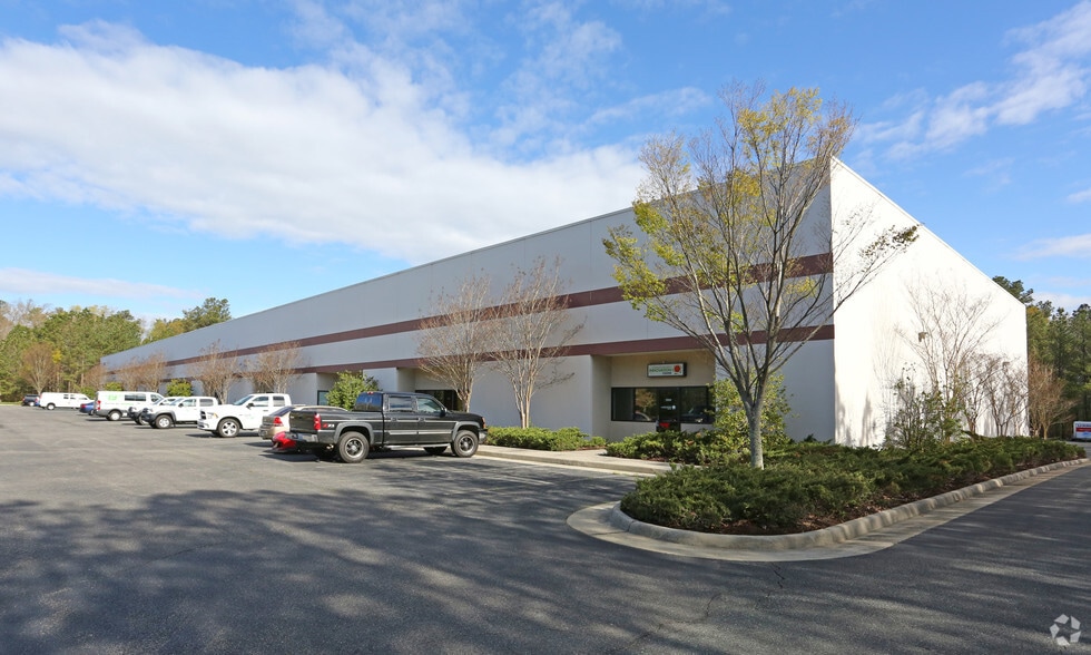 Primary Photo Of 319 Business Ln, Ashland Light Distribution For Lease