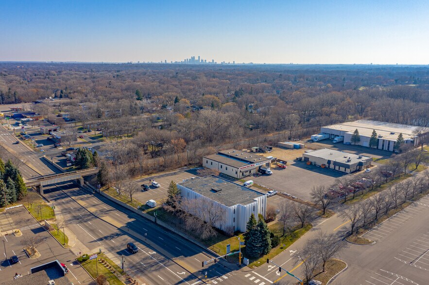 More Photos Of 4124 N Quebec Ave, New Hope Office For Sale