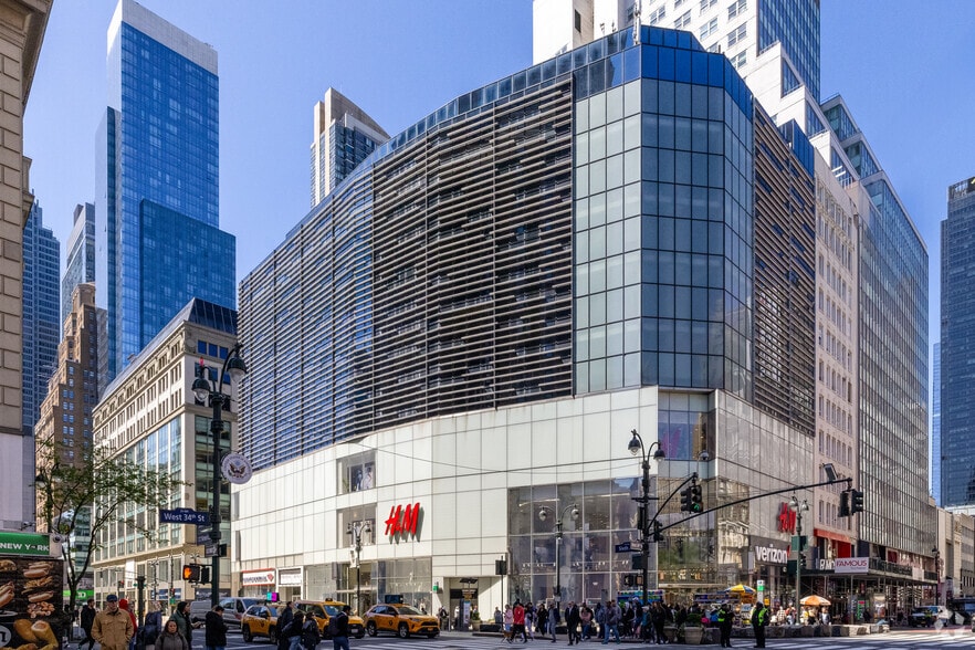More Photos Of 1 Herald Sq, New York Office For Lease