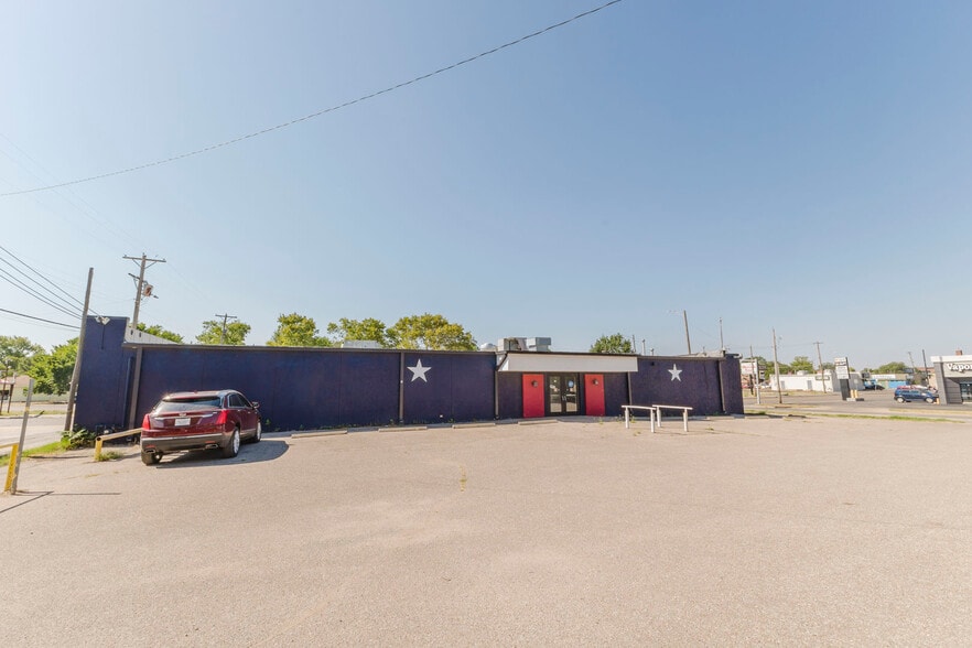 More Photos Of 1560 S Topeka St, Wichita Lodge Meeting Hall For Sale