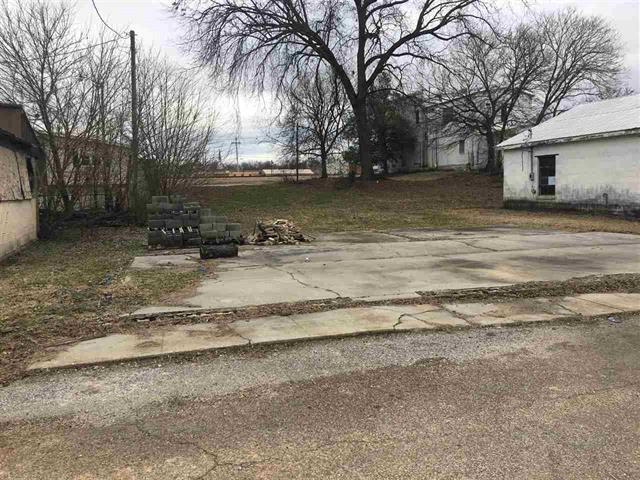 More Photos Of 1014 N Main St, Milan Auto Repair For Sale