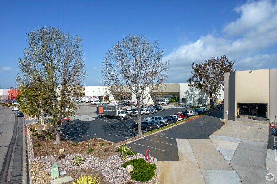 More Photos Of 8963 Carroll Way, San Diego Warehouse For Lease