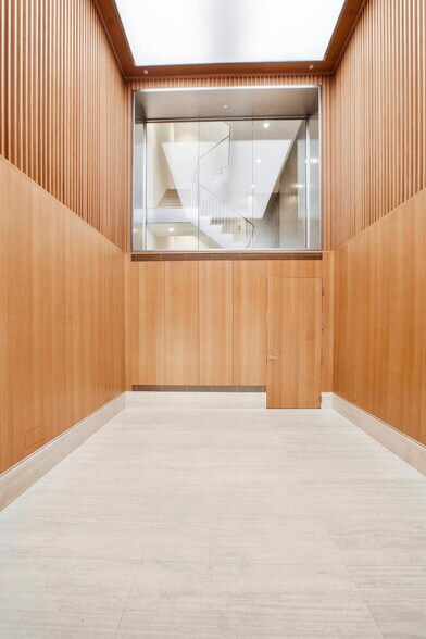 More Photos Of 26 E 78th St, New York Office Residential For Lease