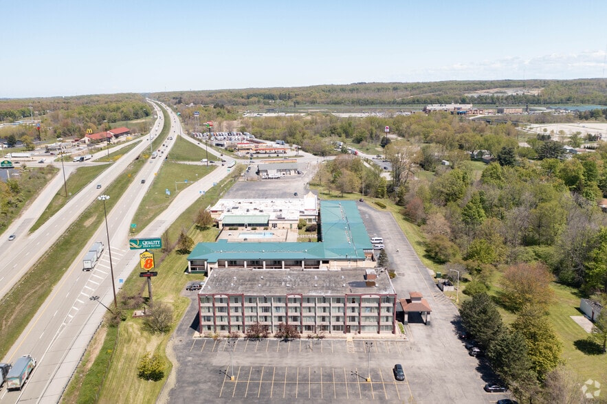 More Photos Of 8040 Perry Hwy, Erie Hotel For Sale