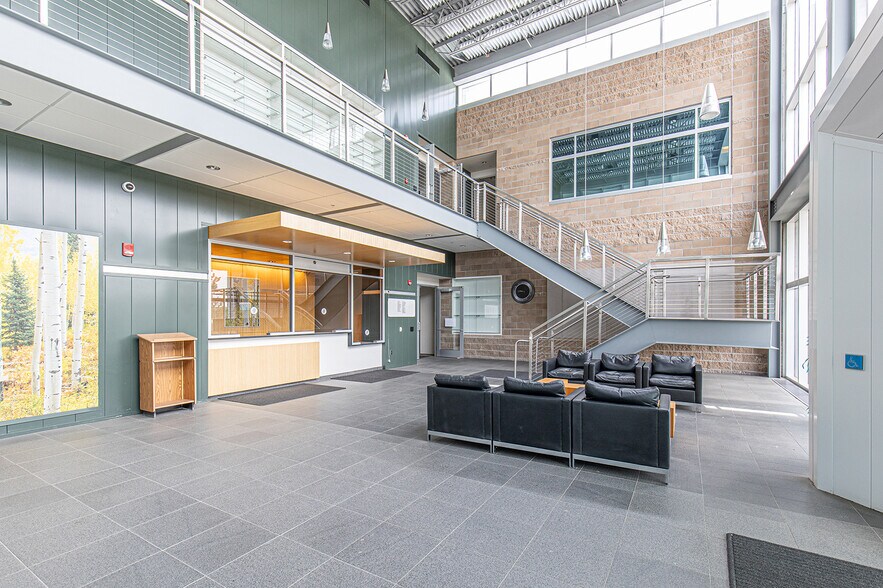 More Photos Of 380 Airport Rd, Ignacio Office Residential For Sale