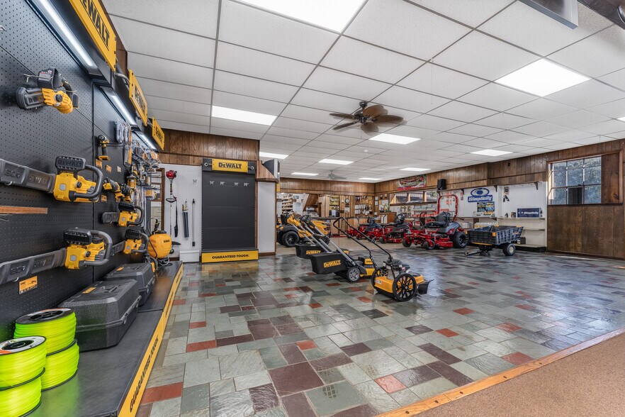 More Photos Of 5 Larison Ln, Ringoes Storefront Retail Office For Sale