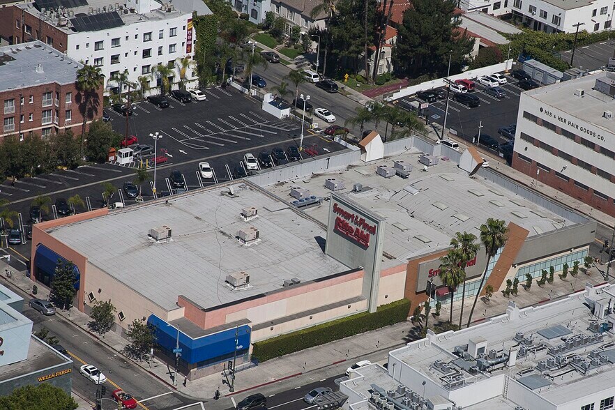 More Photos Of 5575 Wilshire Blvd, Los Angeles Freestanding For Lease