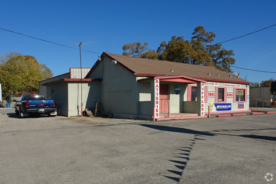 More Photos Of 1331 Austin Hwy, San Antonio Auto Repair For Sale