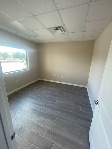 More Photos Of 16310 State Highway 249, Houston Showroom For Sale