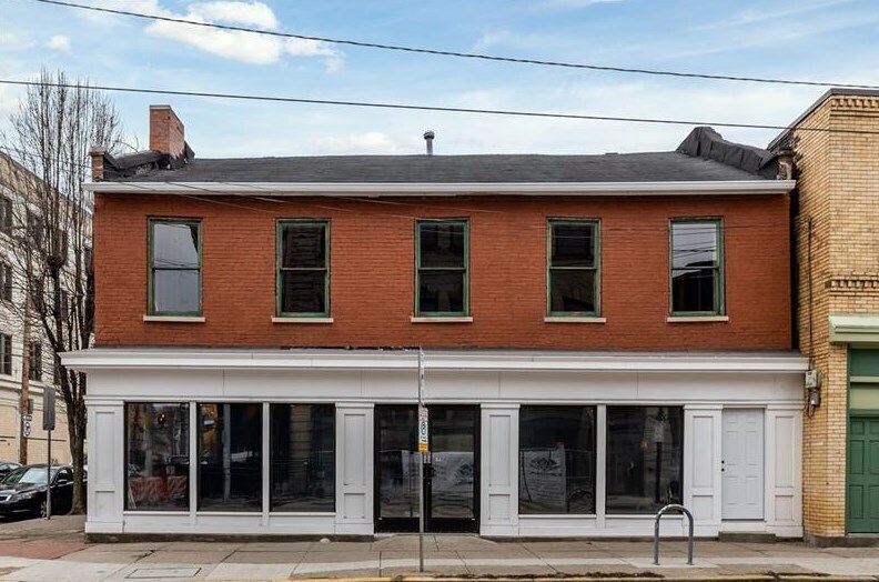 More Photos Of 1610 E Carson St, Pittsburgh Storefront Retail Office For Lease