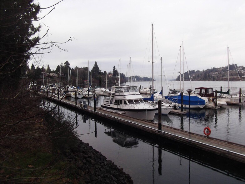 More Photos Of 1805 Thompson Dr, Bremerton Marina For Sale