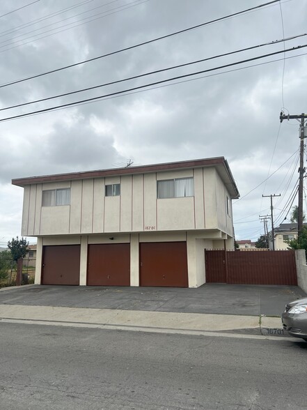 Primary Photo Of 16701 S Berendo Ave, Gardena Apartments For Sale