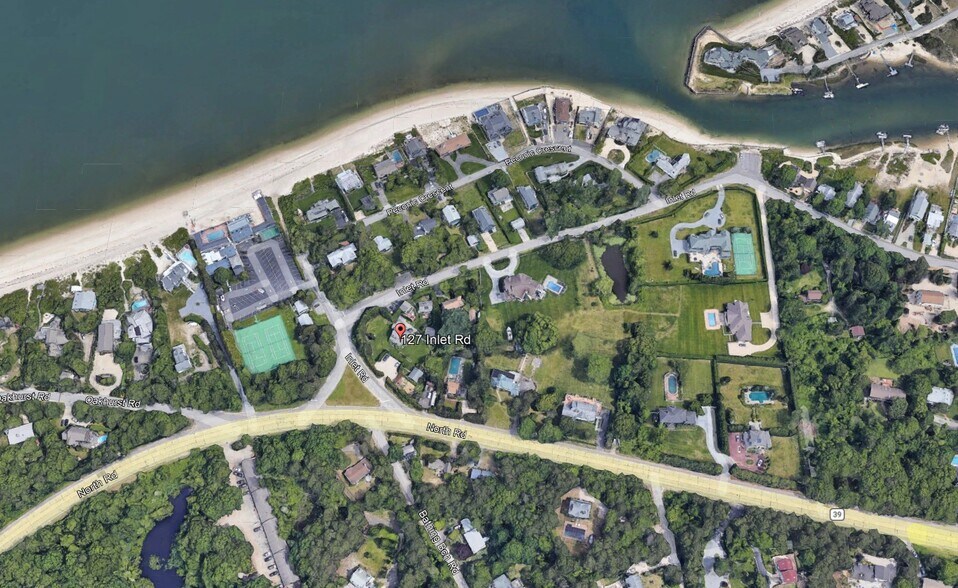 More Photos Of 127 Inlet Rd W, Hampton Bays Hospitality For Sale