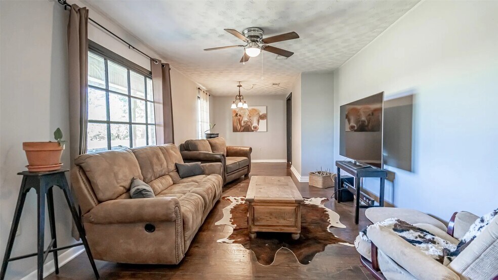 More Photos Of 2546 N Highway 144, Glen Rose Land For Sale