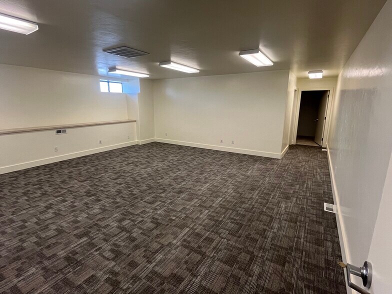 More Photos Of 60 E 100 N, Vernal Office For Lease