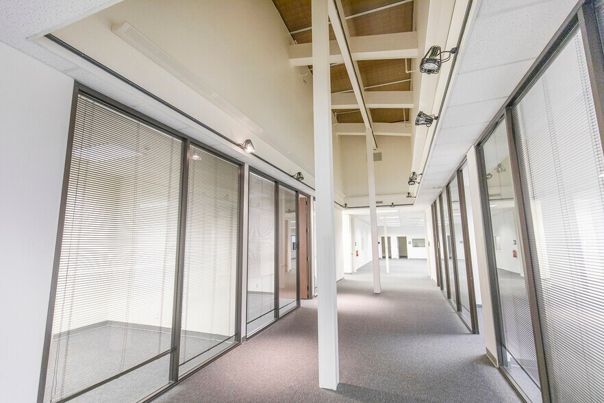 More Photos Of 201 N Sunrise Ave, Roseville Research And Development For Sale