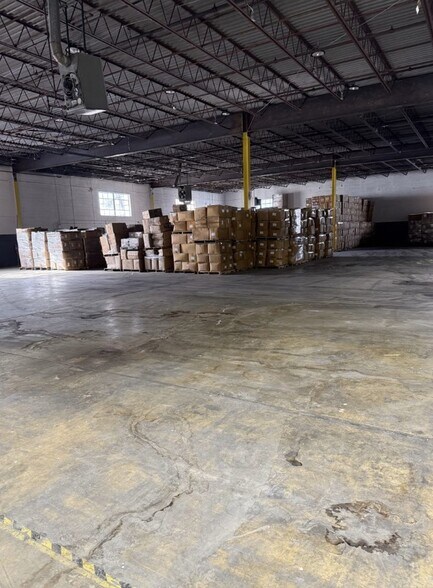 More Photos Of 721 E Lincoln Ave, Rahway Distribution For Lease