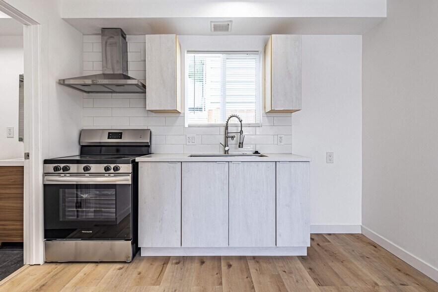 More Photos Of 4626 Wall St, Los Angeles Apartments For Sale