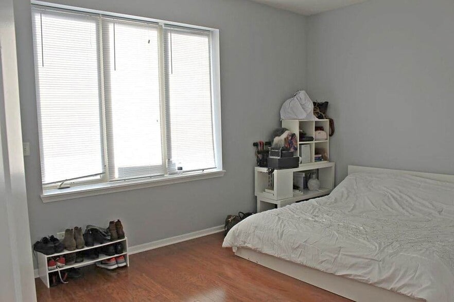 More Photos Of 900 S Western Ave, Chicago Apartments For Lease