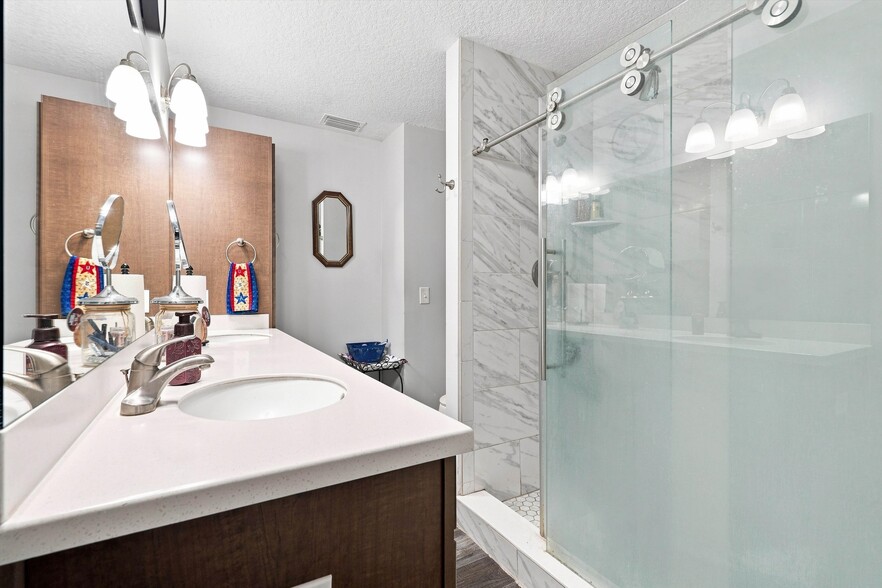More Photos Of 7602 Kenya St, Jacksonville Specialty For Sale