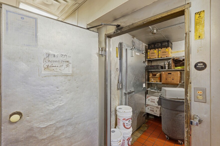 More Photos Of 72 N 850 E, Lehi Restaurant For Sale